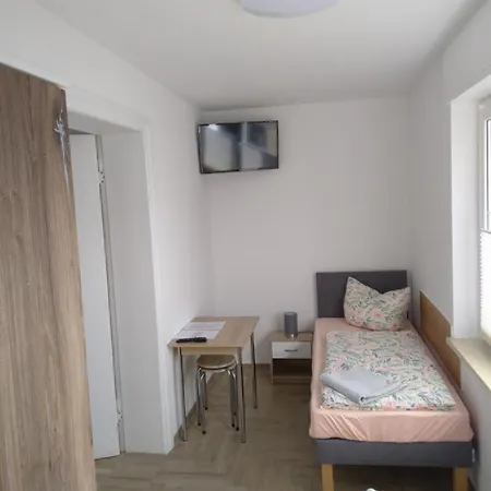 ゲストハウス Grosses Haus