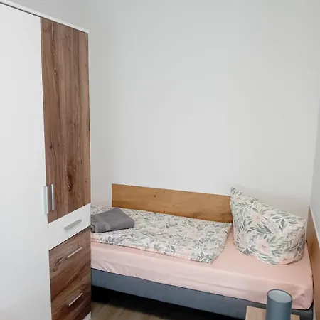 Grosses Haus 3* Zossen